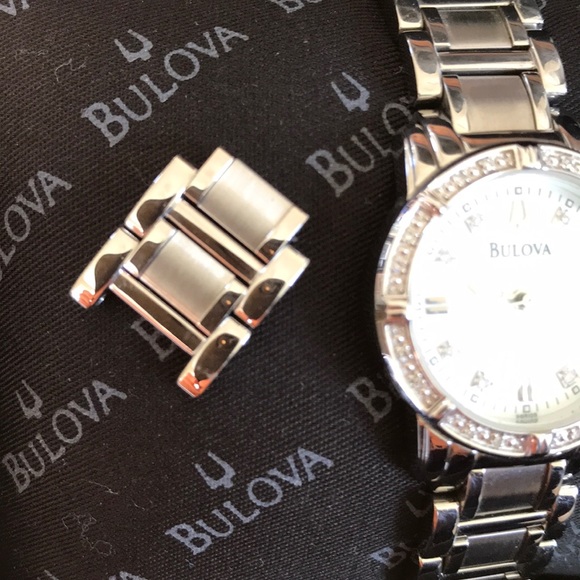 Bulova watch - Picture 2 of 3